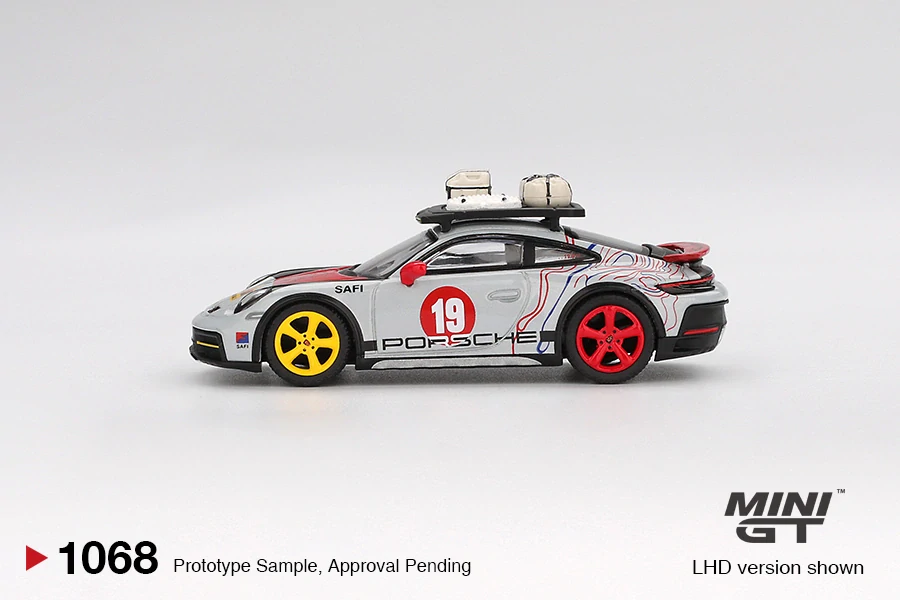Porsche 911 Dakar "Uncle Rally" - MiniGT