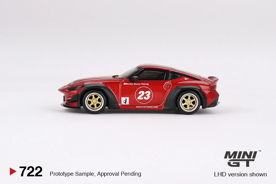 Nissan Z Pandem Passion Red - MiniGT