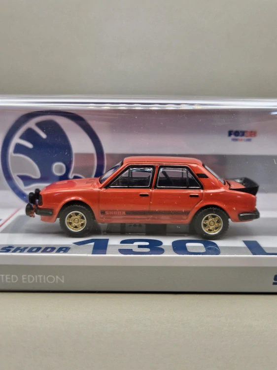 Fox18 - Škoda 130 LR - Červená bez potisku