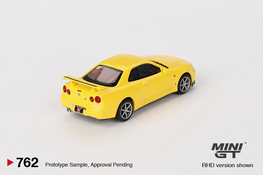 Nissan Skyline GT-R (R34) V-Spec Lightning Yellow - MiniGT
