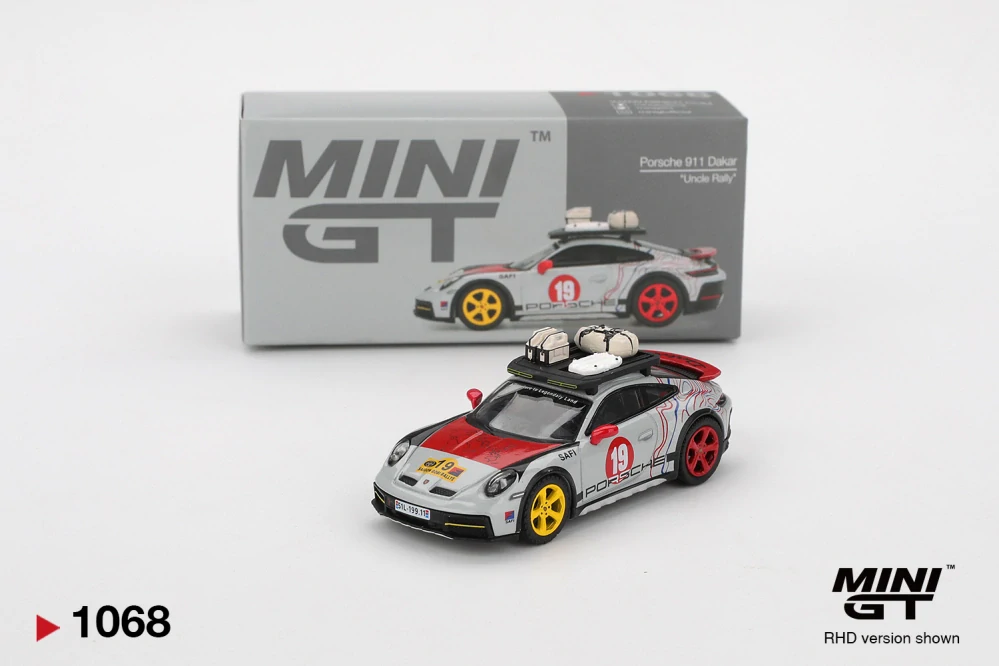 Porsche 911 Dakar "Uncle Rally" - MiniGT